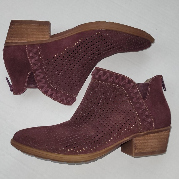 EARTH Womens Peak‎ Perry Perforated  Burgandy Wine Bootie 7.5W Style 3318 - Picture 4 of 13